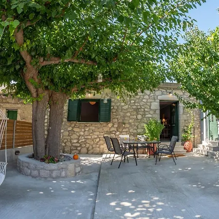 Semesterbostad Mouria Pinakokhorion